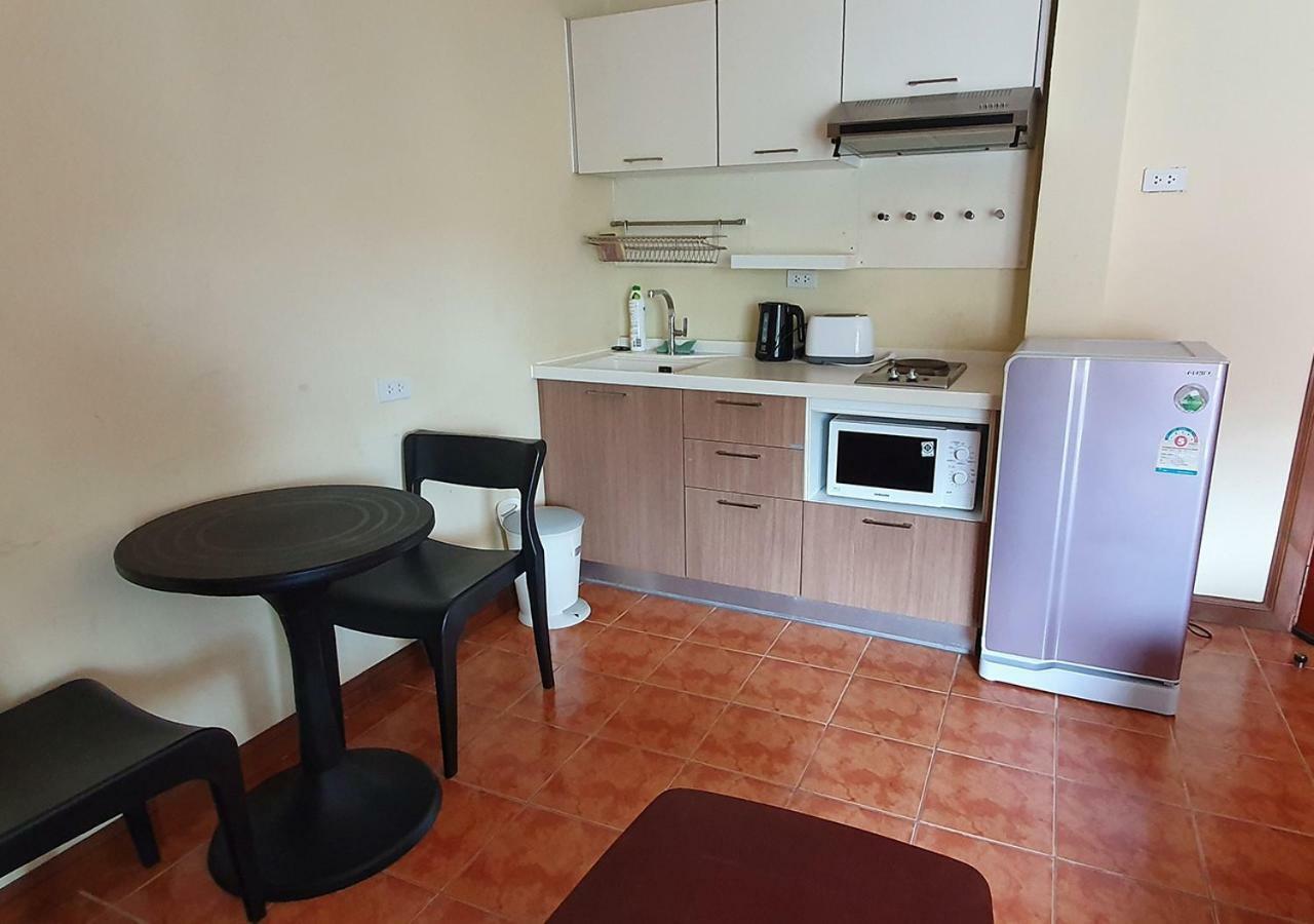 Patong Karlssons Hotel Экстерьер фото